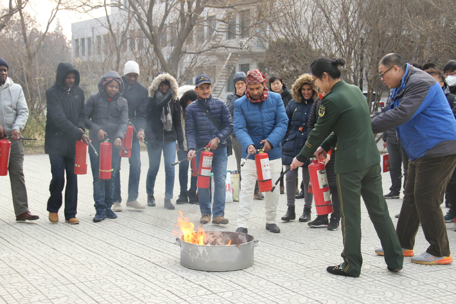 国际合作处组织留学生参加“河北农业大学消防知识培训”